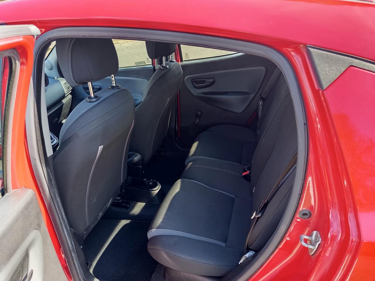 Lancia Ypsilon 1.2 69 CV 5 porte Mya