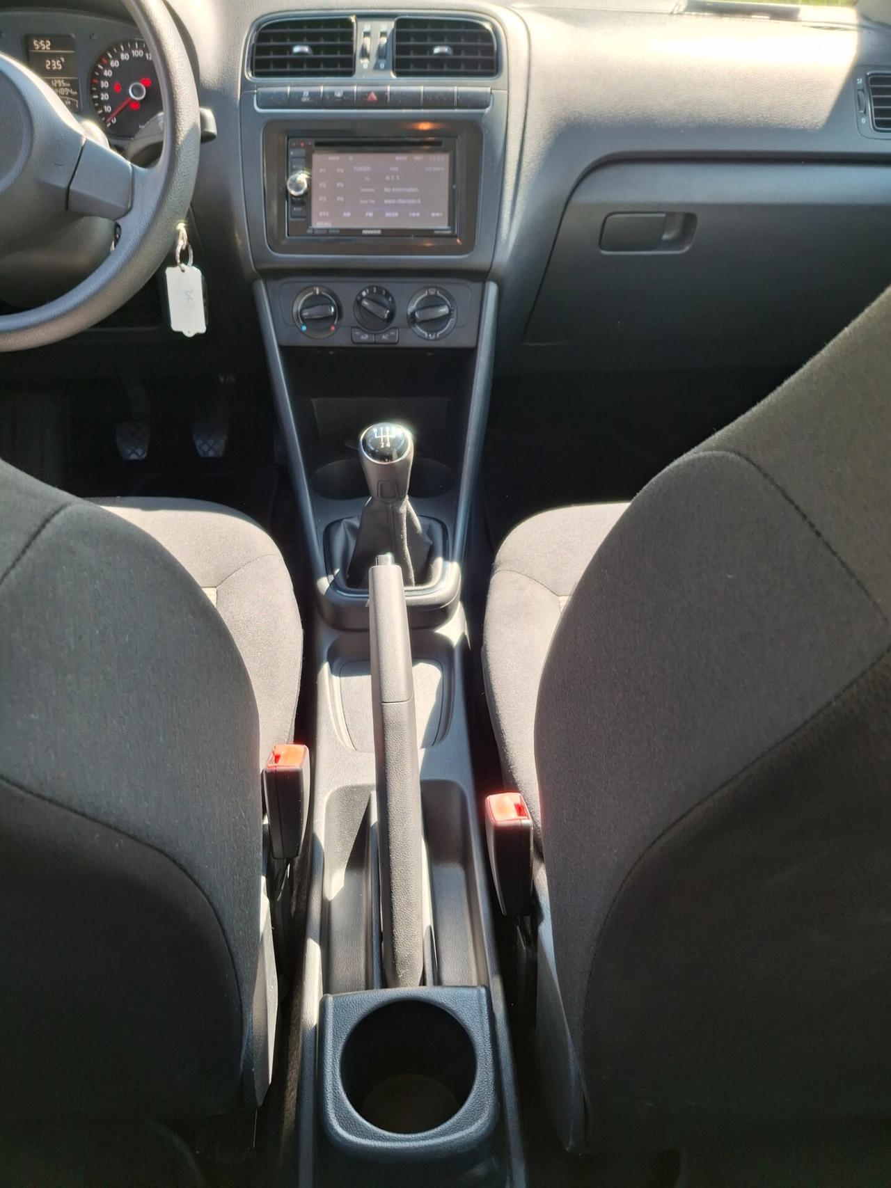 Volkswagen Polo 1.2 5 porte 75cv neo patentati