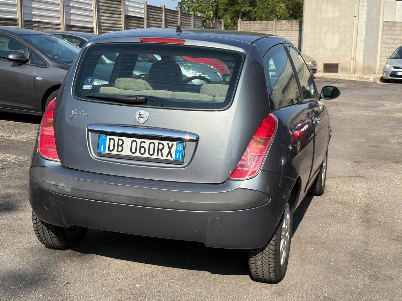 Lancia Ypsilon 1.2 Oro Bianco