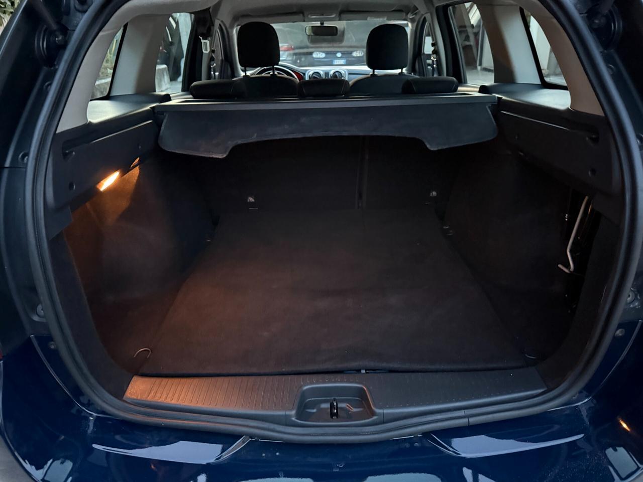 Dacia Logan con comandi per disabili.MCV 1.5dCi8 V 90CV