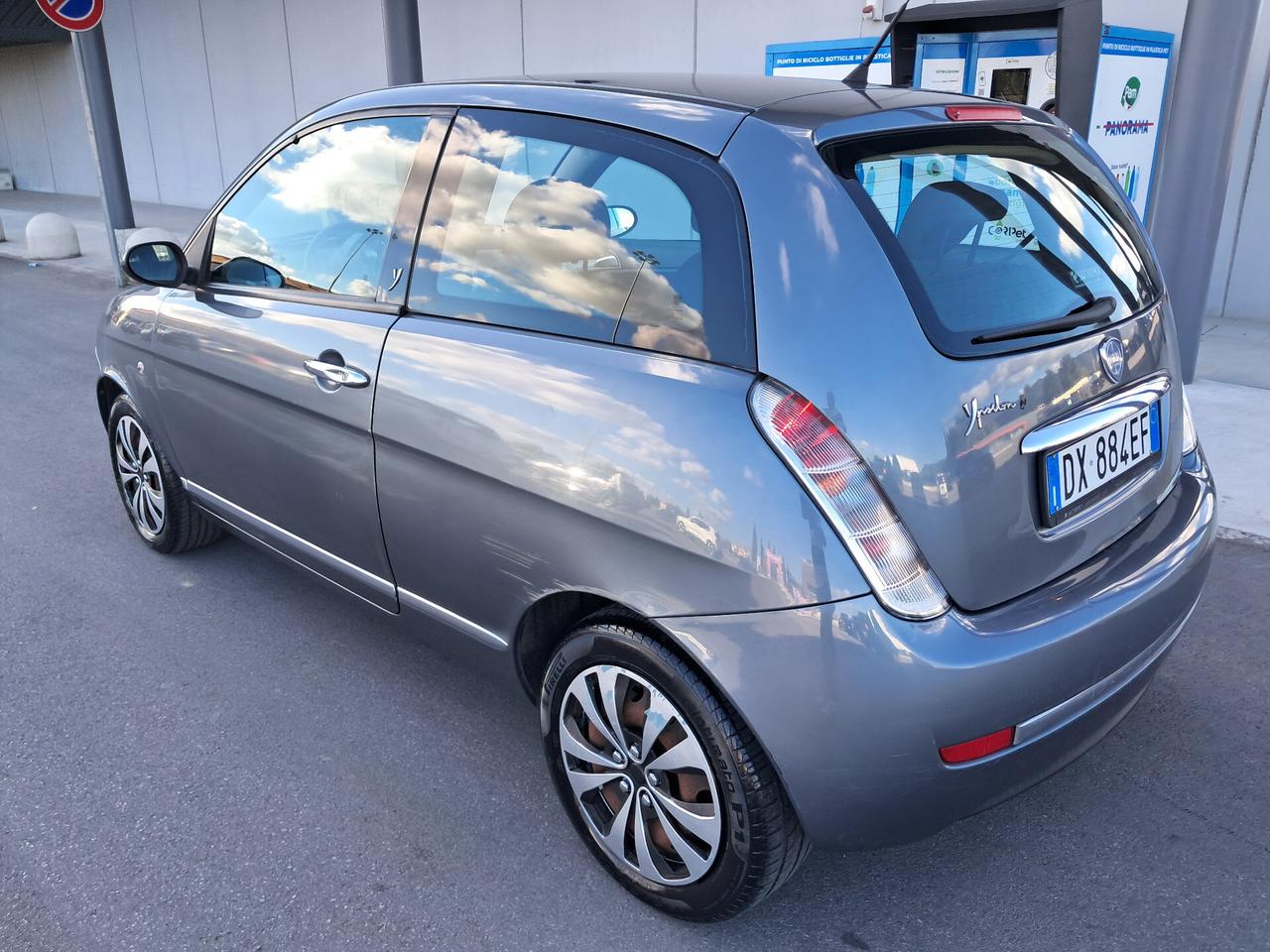Lancia Ypsilon 1.2 Argento