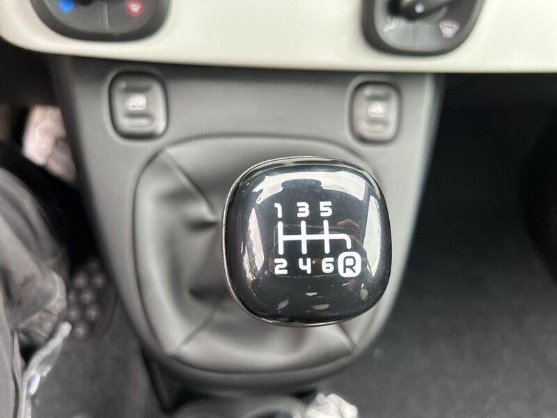 FIAT Panda New 1.0 70cv Hybrid Pandina