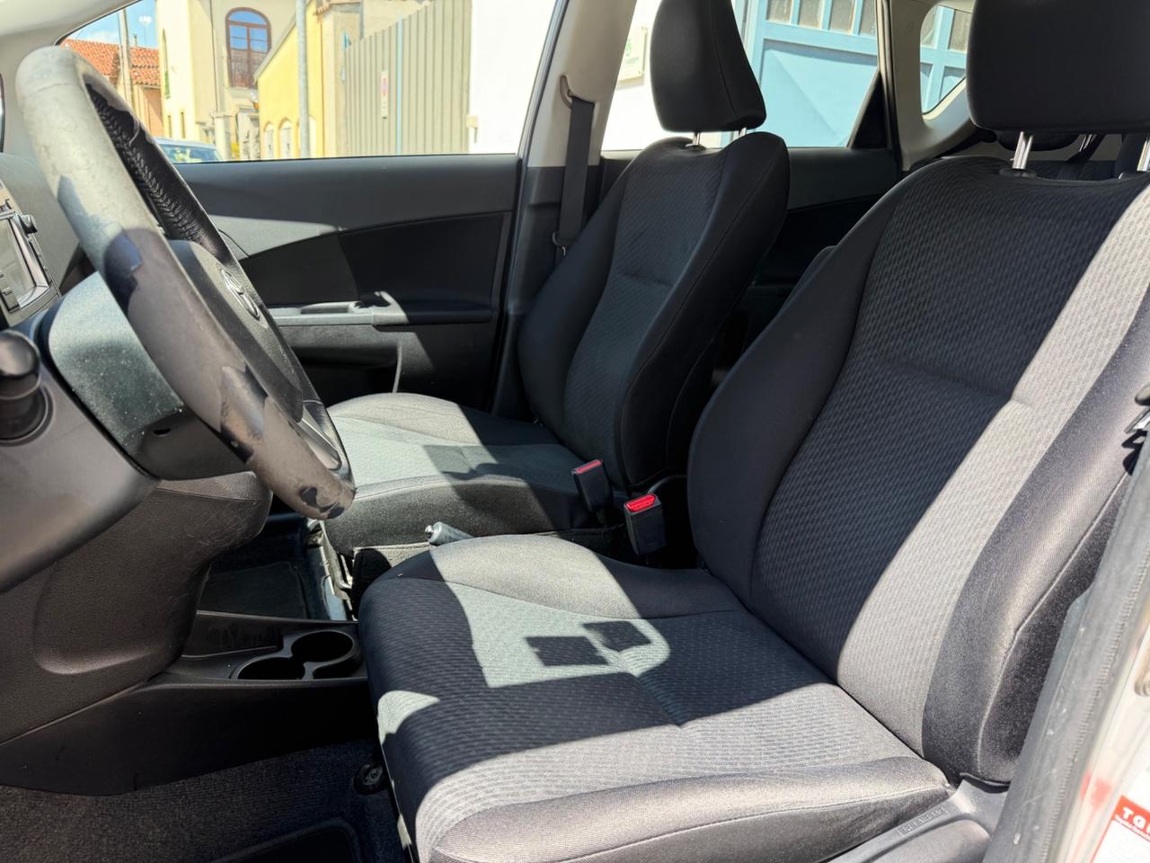 Toyota Verso-S 1.3 MT