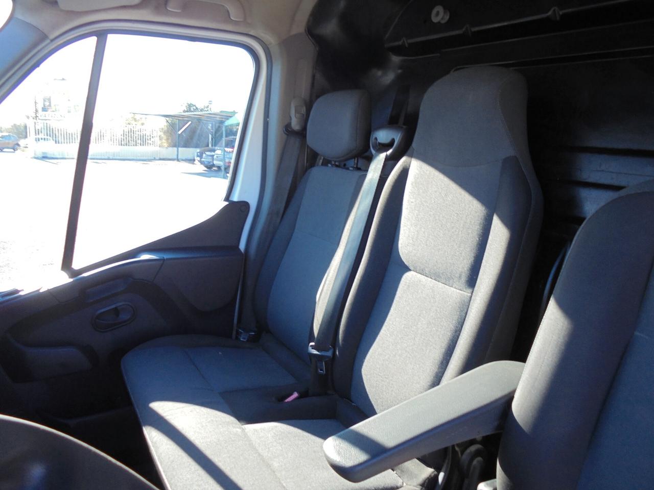 Renault Master T33 2.3 dCi 135 PC-TN L2H2 Ice