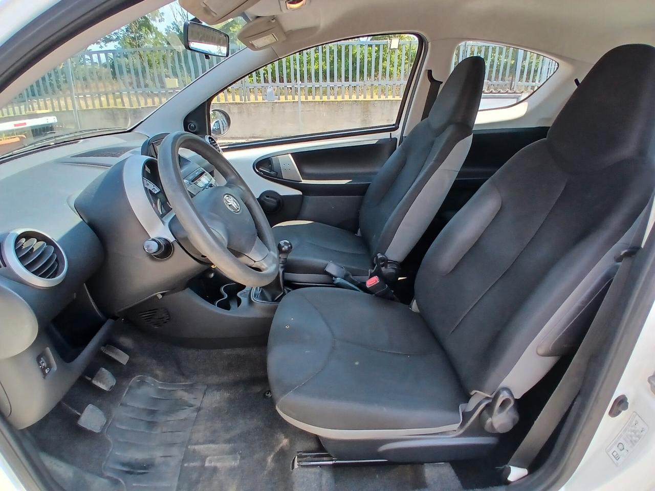 Toyota Aygo 1.0 12V VVT-i 3 porte Active Connect