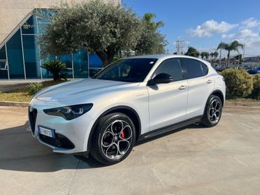Alfa Romeo Stelvio Veloce Q4 210cv possibilità noleggio no scoring