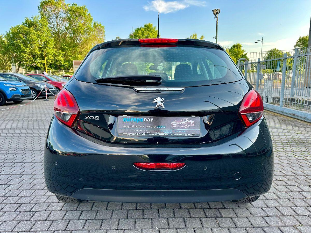 PEUGEOT - 208 - BlueHDi 100 S&S 5p. Allure Navi Pack