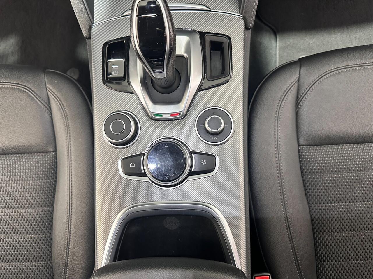 Alfa Romeo Stelvio 2.2 Turbodiesel 190 CV Q4 Sprint - DA VETRINA!!!!