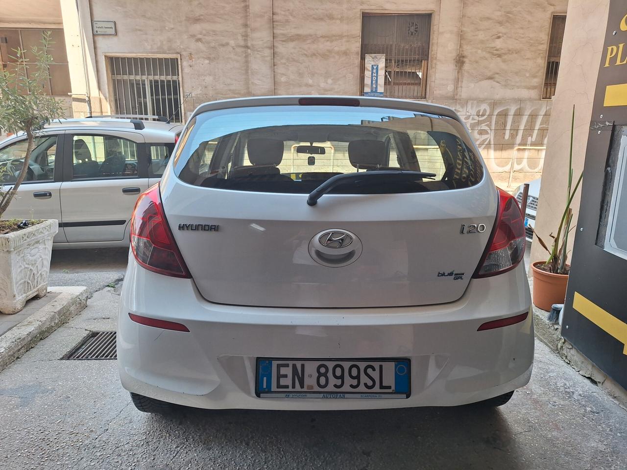 Hyundai i20 1.2 5p. Econext Sound Edition