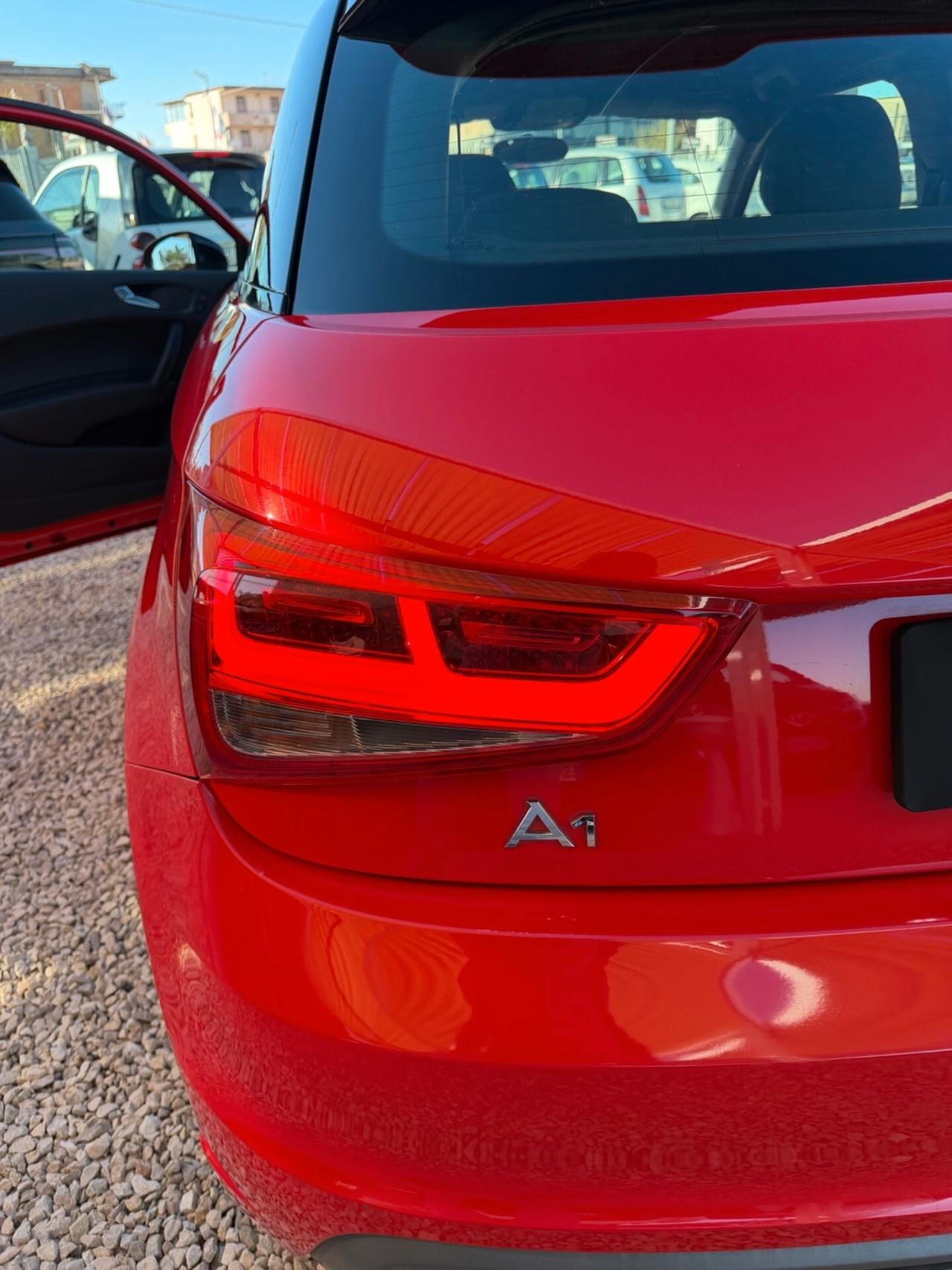 Audi A1 1.6 TDI S line edition