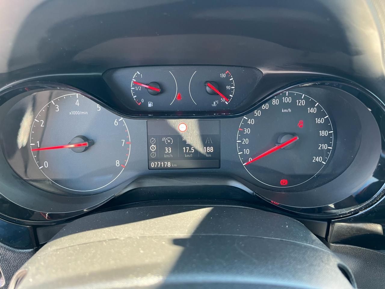 Opel Corsa 1.2 Edition ok neopatentati