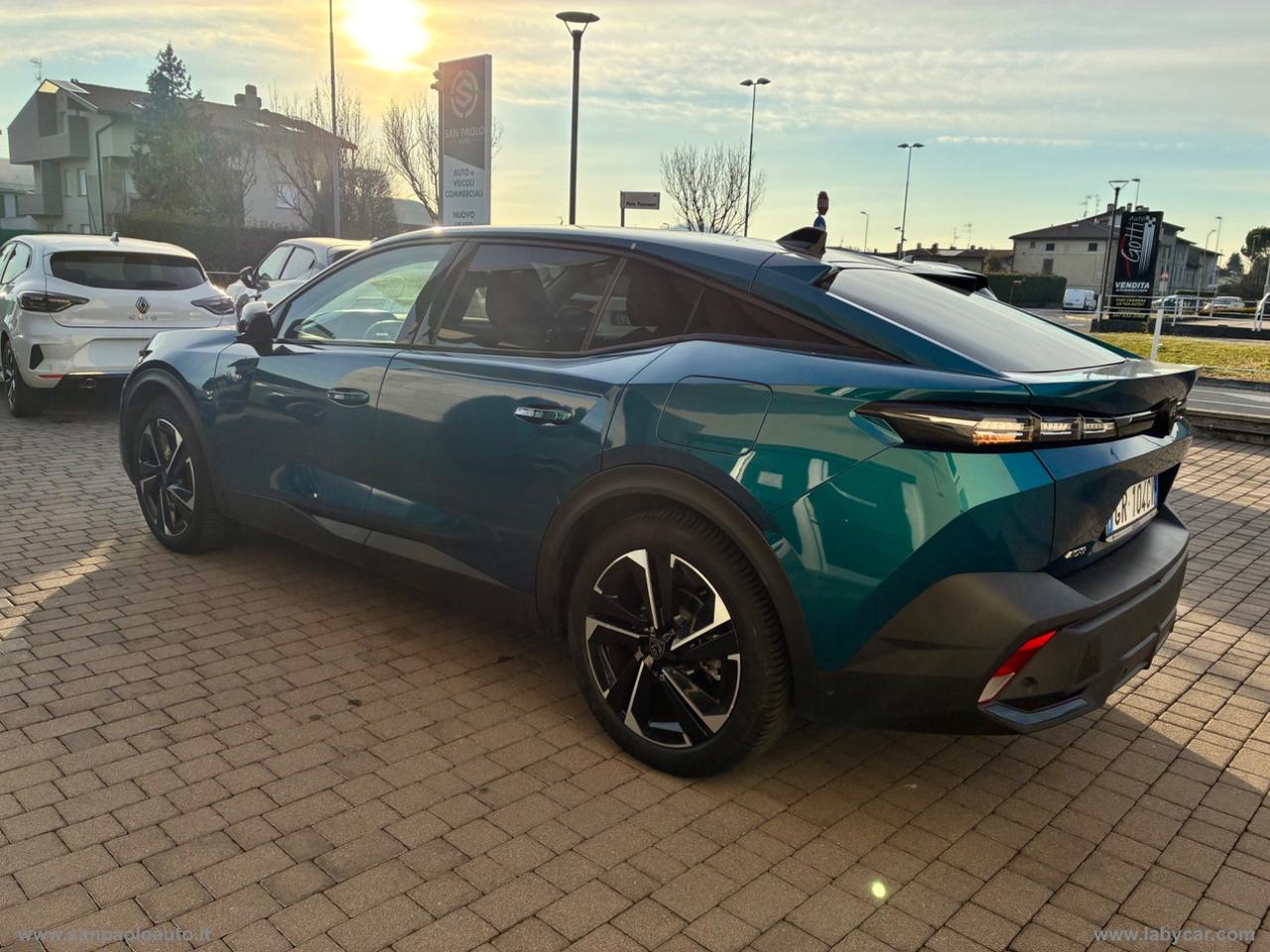 PEUGEOT 408 Hybrid 225 e-EAT8 Allure Pack