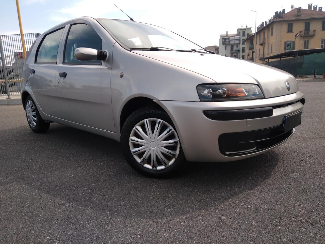 Fiat Punto 1.2i 16V cat 5 porte HLX x neopatentati