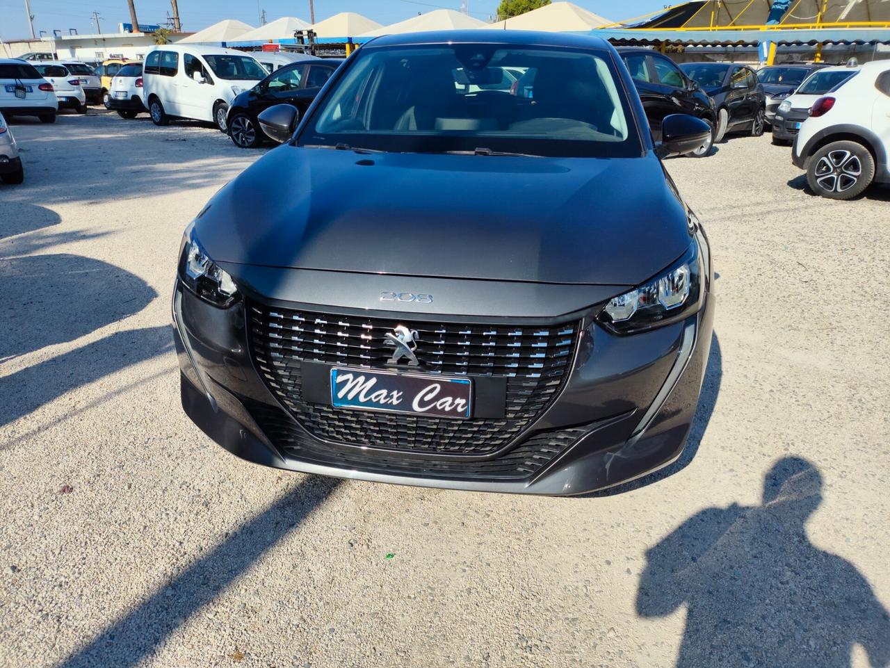Peugeot 208 PureTech 75 Stop&Start 5 porte Allure – 2022 – 10.100 km . Vendita senza IVA (regime del margine)