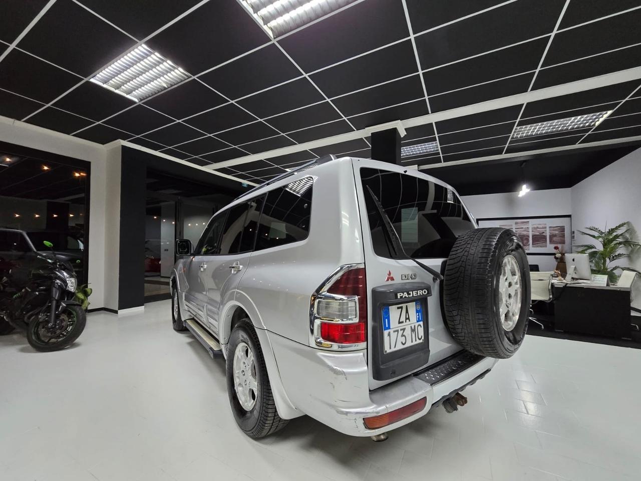 Mitsubishi Pajero 3.2 16V DI-D 5p. GLS1