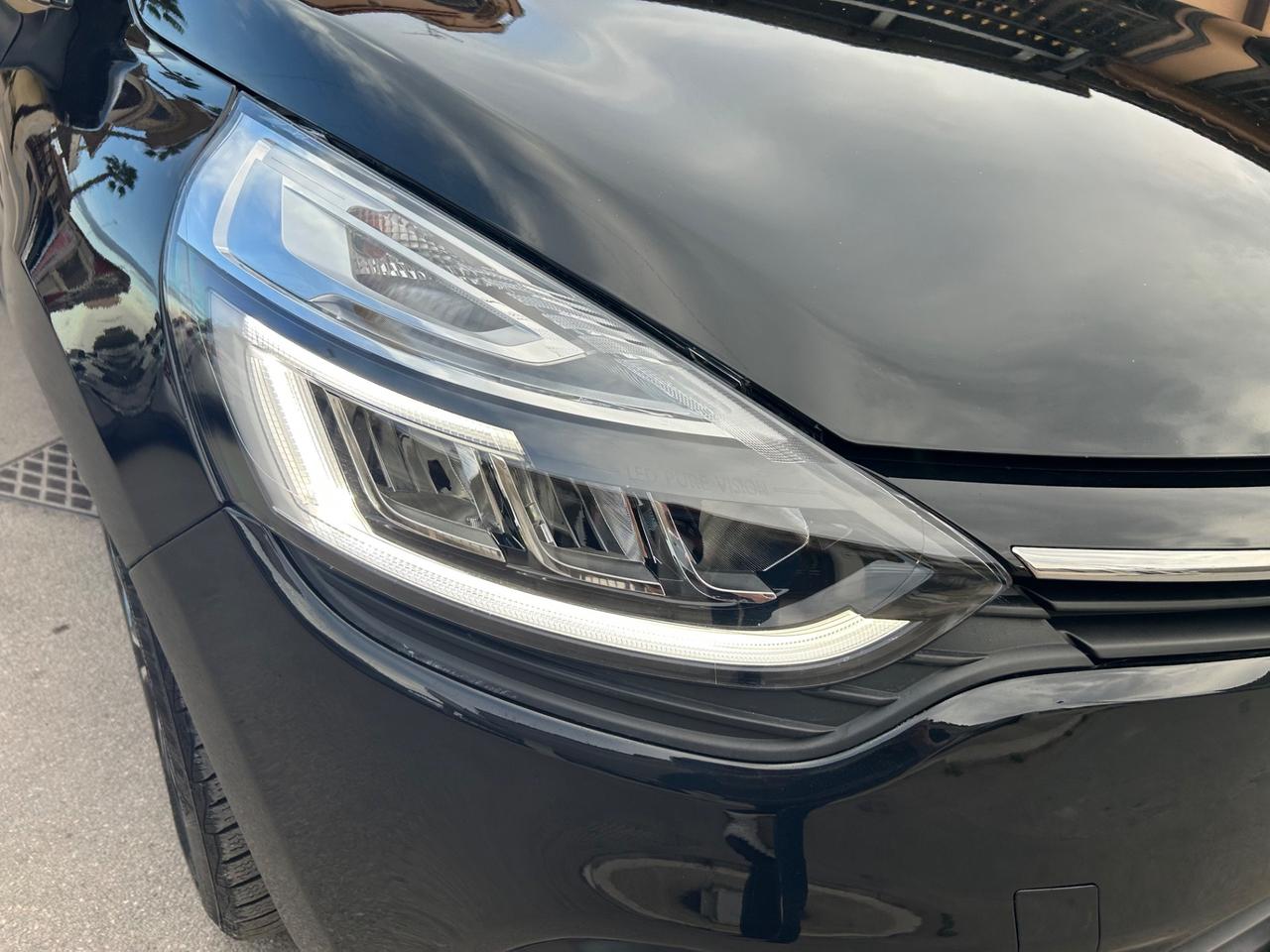 Renault Clio dCi 8V 75 CV 5 porte Moschino Zen