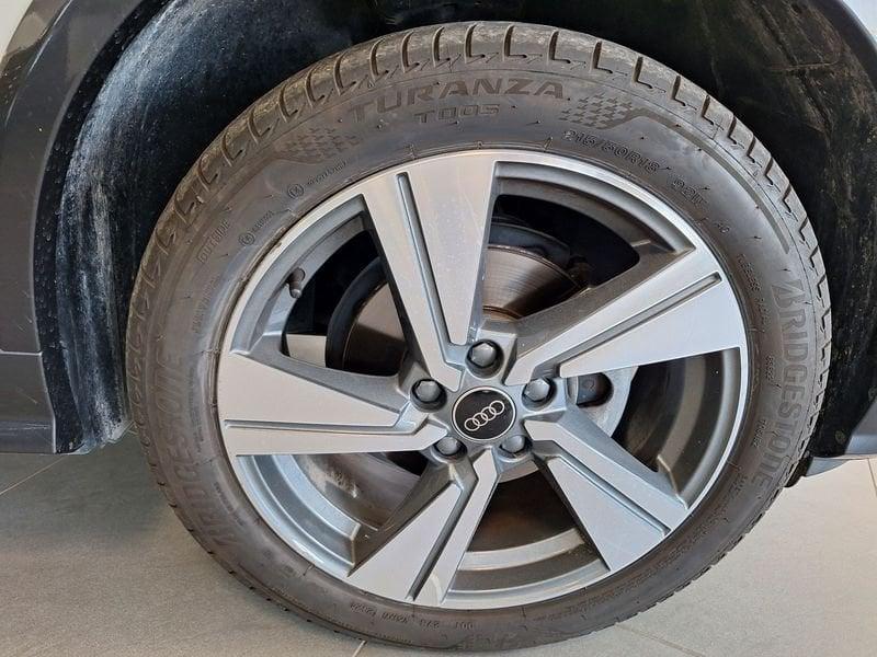 Audi A1 A1 allstreet 30 1.0 tfsi Identity Contrast 116cv s tronic