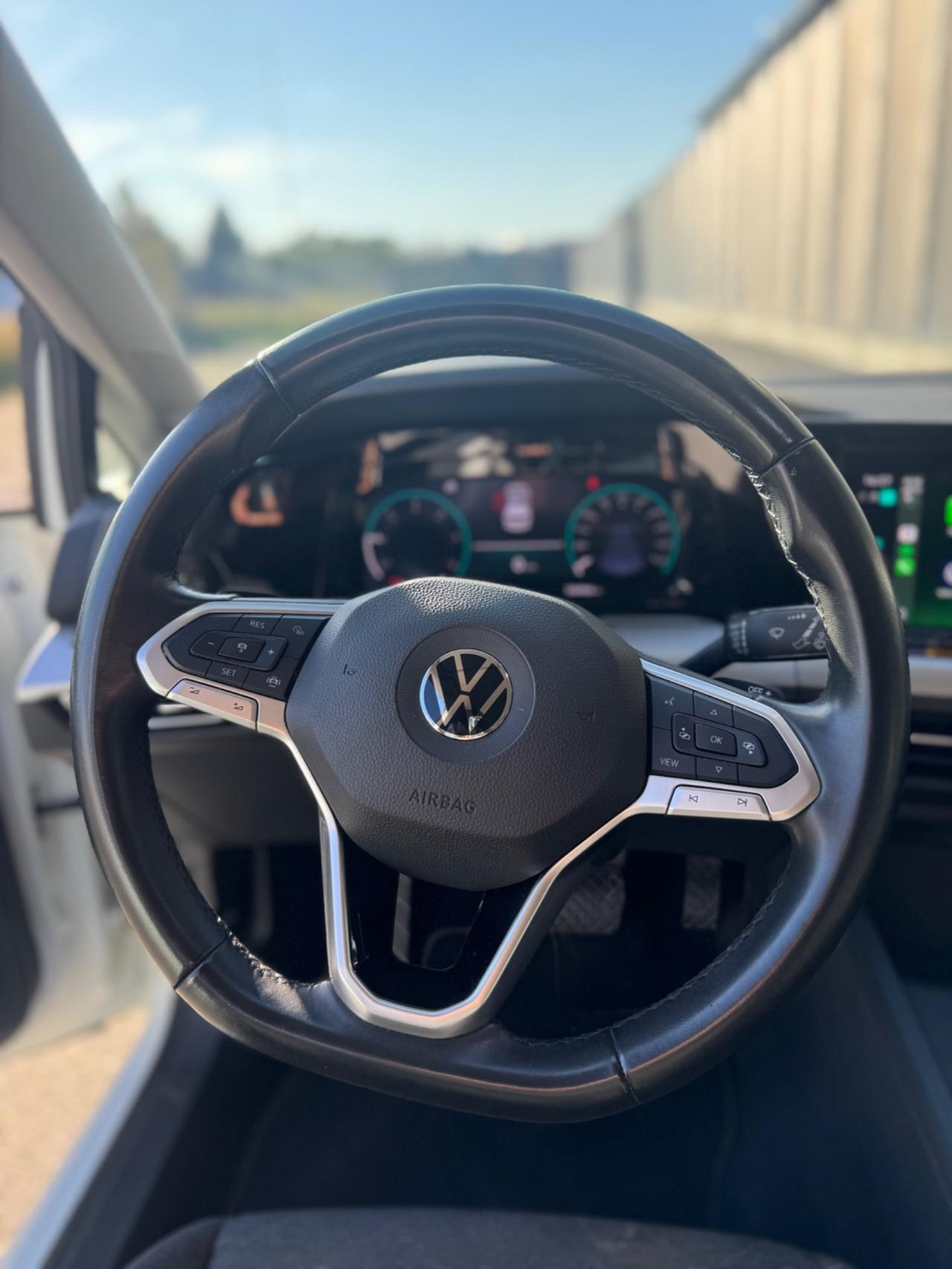 VOLKSVAGEN GOLF 2.0 TDI 150 CV DSG 2022 IVA ESPOSTA