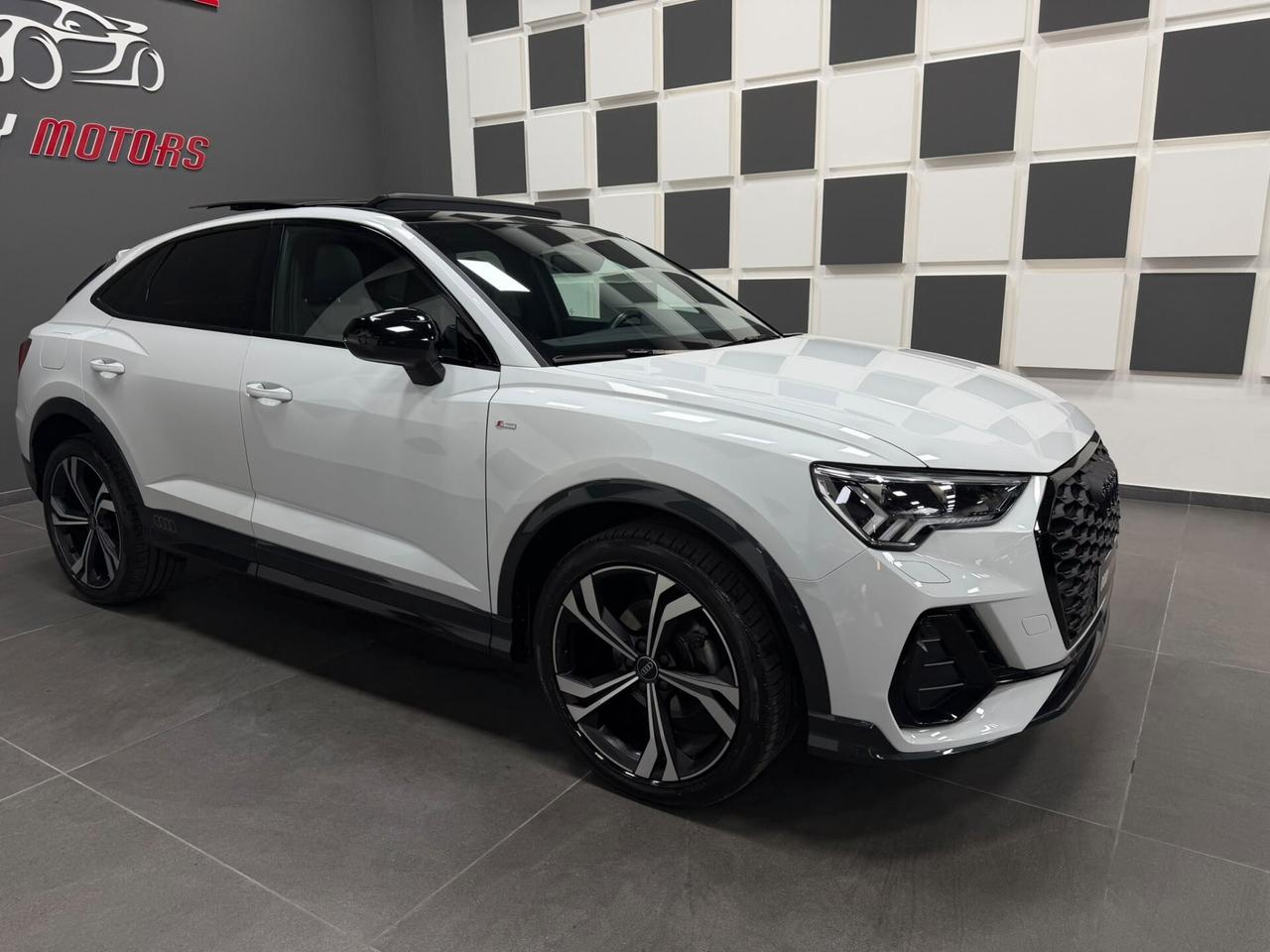 Audi Q3 SPORTBACK 35 TDI S tronic line edition