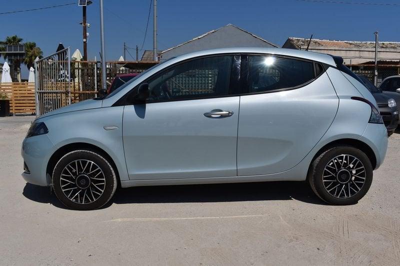 Lancia Ypsilon Ypsilon 1.0 FireFly 5 porte S&S Hybrid Platino