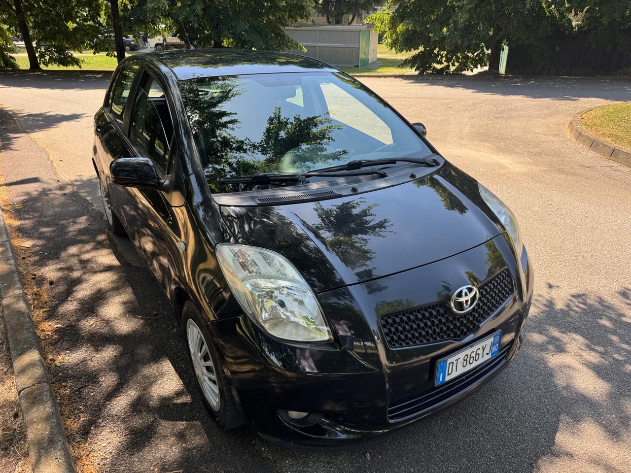 Toyota Yaris 1.3 5 porte Neopatentato