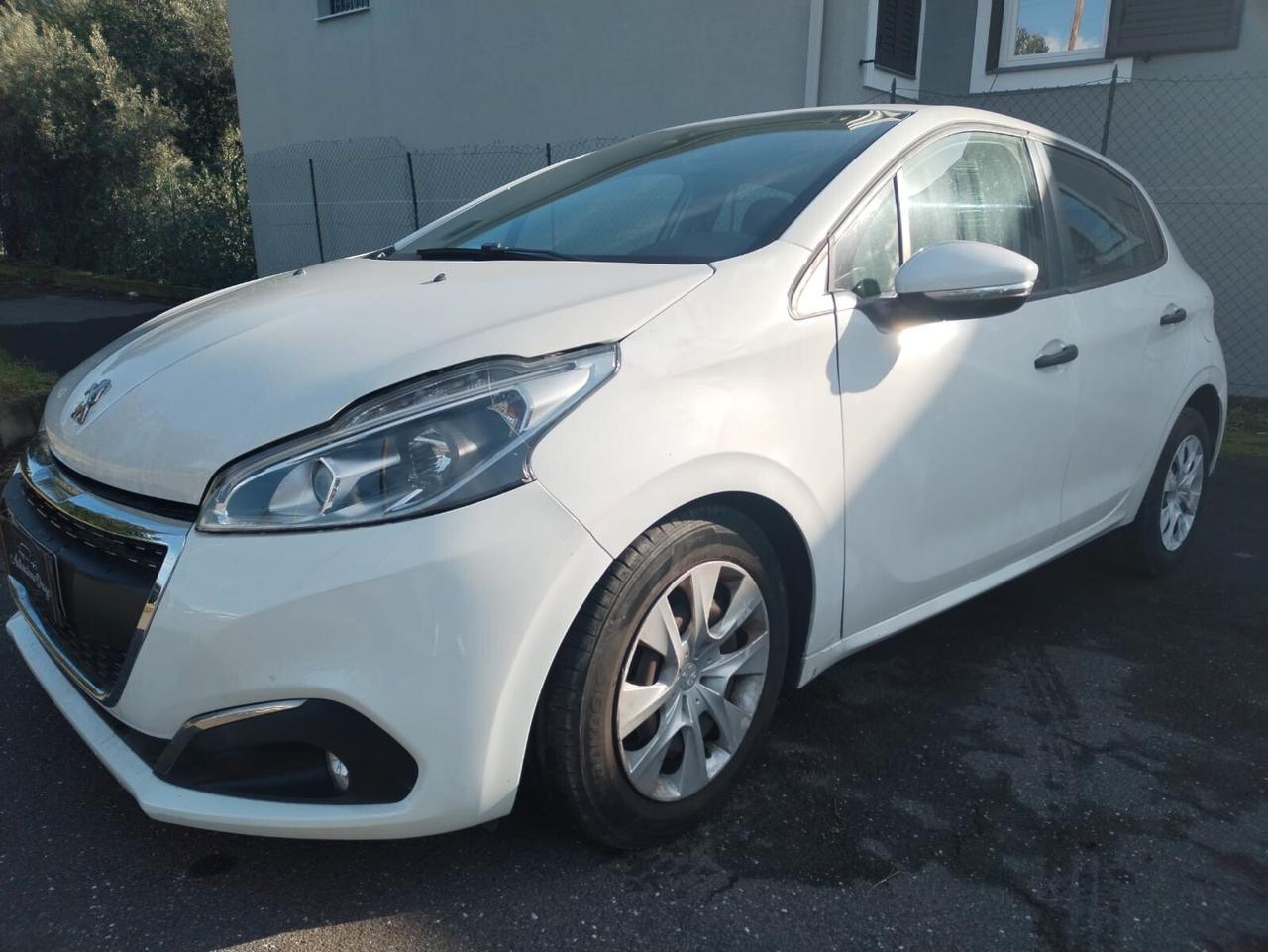 Peugeot 208 1.4 HDi 68 CV 5 porte Active