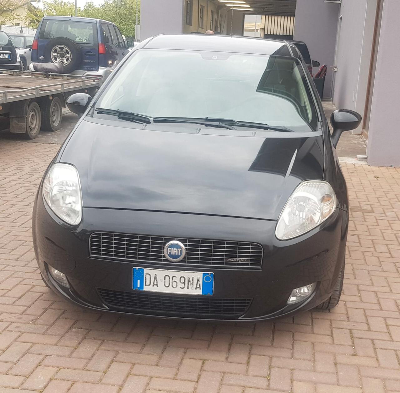 Fiat Grande Punto 1.9 MJT 120 CV 5 porte AUTO IN ARRIVO!