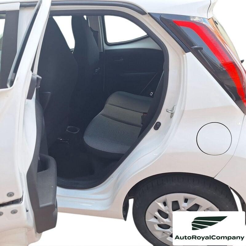 Toyota Aygo Aygo Connect 1.0 VVT-i 72 CV 5 porte x-fun