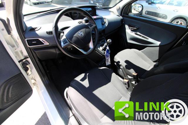 LANCIA Ypsilon 1.0 FireFly 5 porte S&S Hybrid Alberta Ferretti