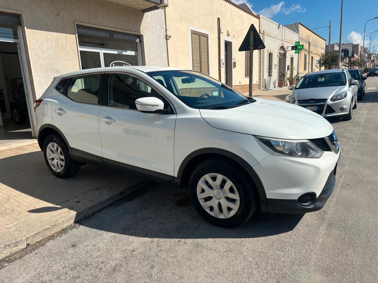 Nissan Qashqai 1.5 dCi DPF Tekna