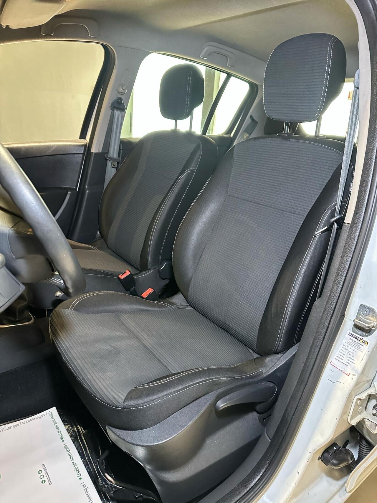 Renault Clio 1.2 16V 5 porte GPL Dynamique