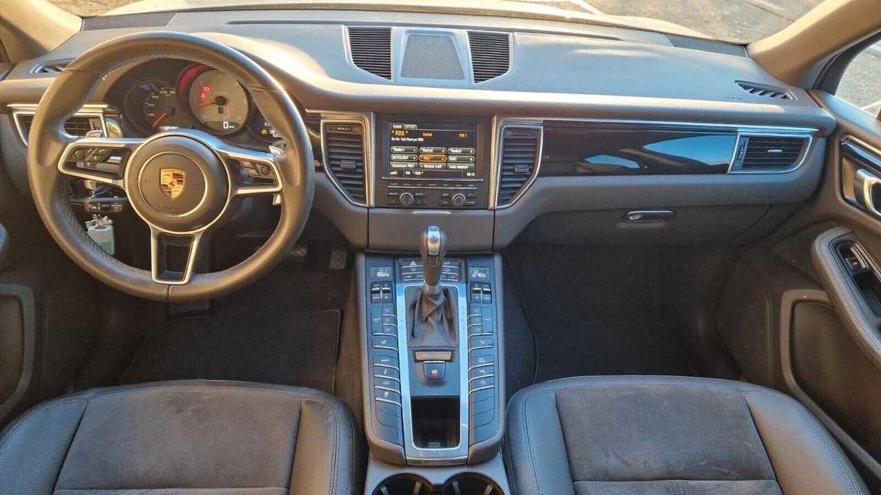 Porsche Macan S-TDI 4X4 EURO 6 2015 185000 KM COMPLETAMENTE TAGLIANDATA IN OTTIME CONDIZIONI