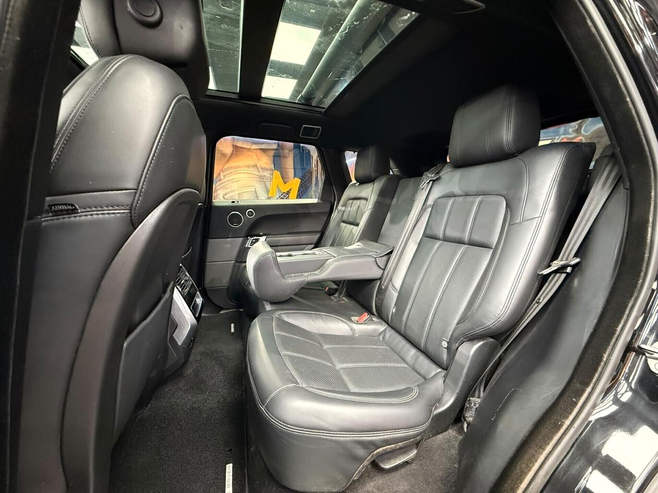 Land Rover Range Sport 3.0D l6 249 CV HSE Dynamic Stealth (346)