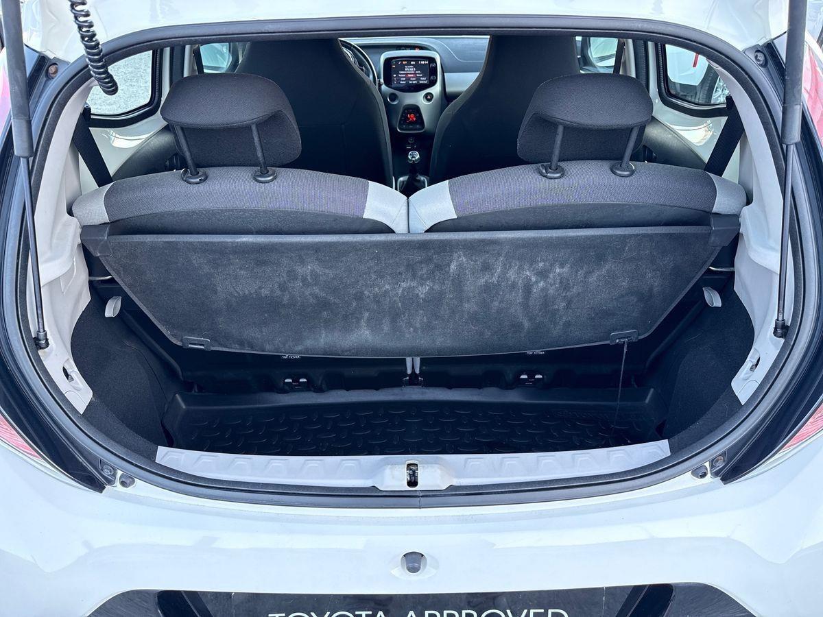 TOYOTA Aygo II 2014 - Aygo 5p 1.0 x-play my15
