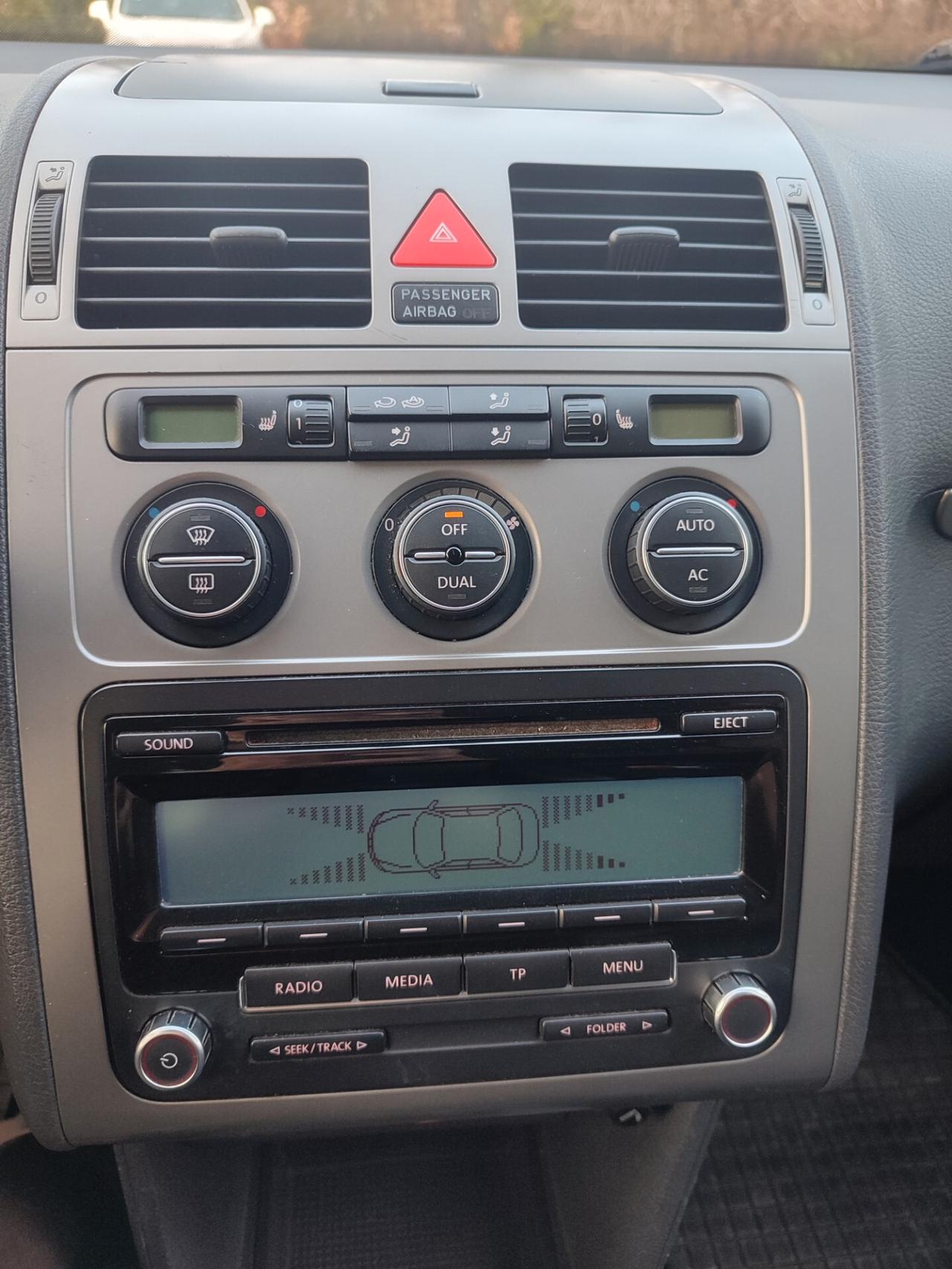 VOLKSWAGEN TOURAN 2009 2.0DIESEL 7POSTI FULL OPT.