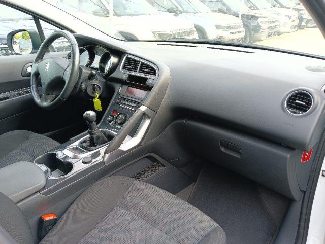 PEUGEOT 3008 1.6 VTi 120CV Tecno