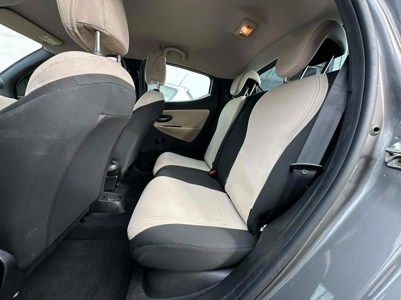 Lancia Ypsilon 1.3 MJT 16V 95 CV 5 porte S&S Gold