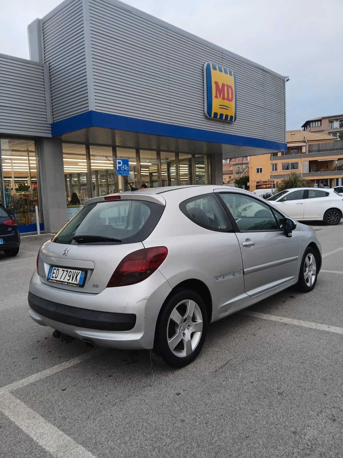 Peugeot 207 1.4 HDi 70CV 5p. ONE Line