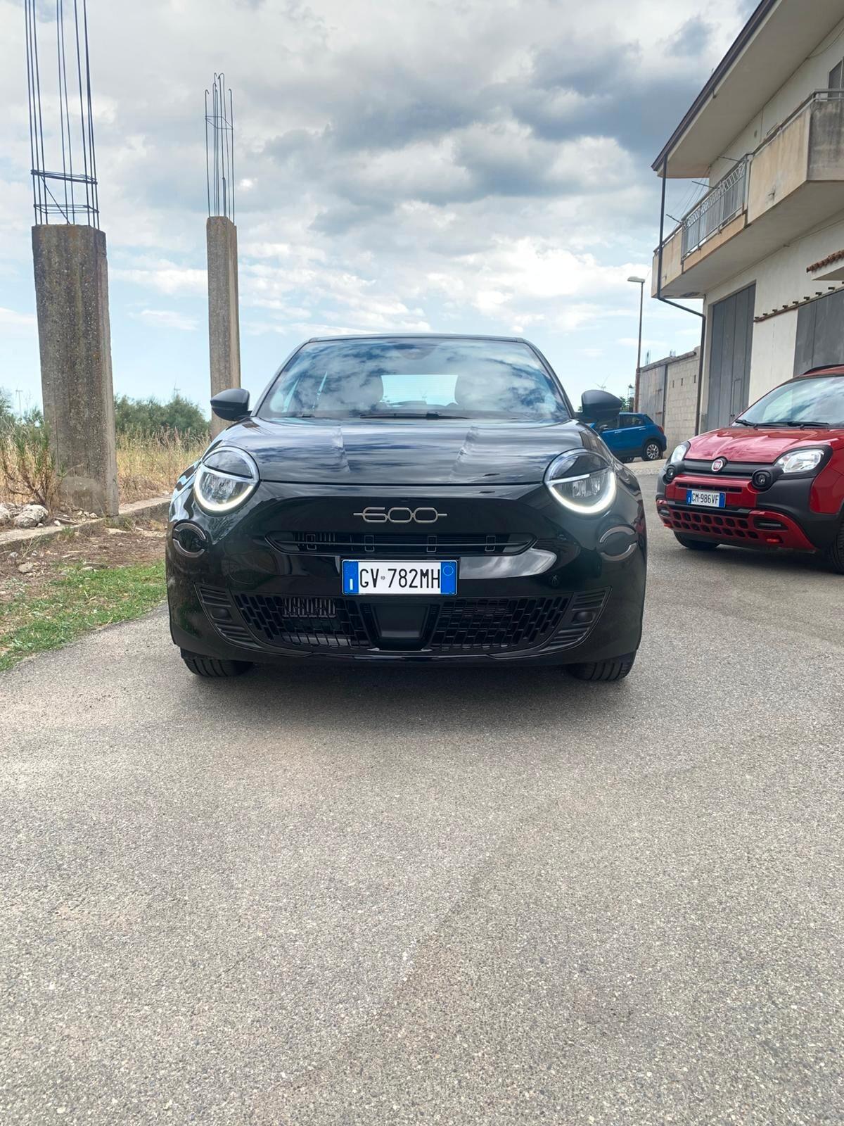 Fiat 600 Hybrid 100 CV DCT MHEV - KM 5.000 - PROMO FINANZIAMENTO