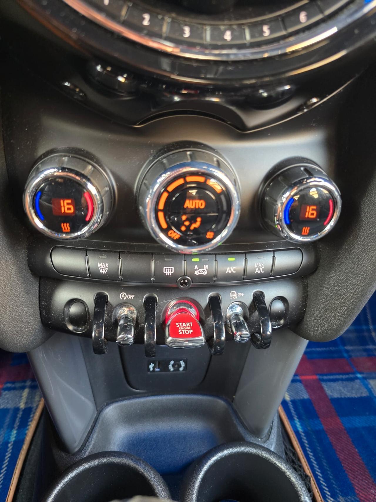 Mini Cooper d 1.5 116cv full perfetta tutta tagliandata casa madre accetto permute