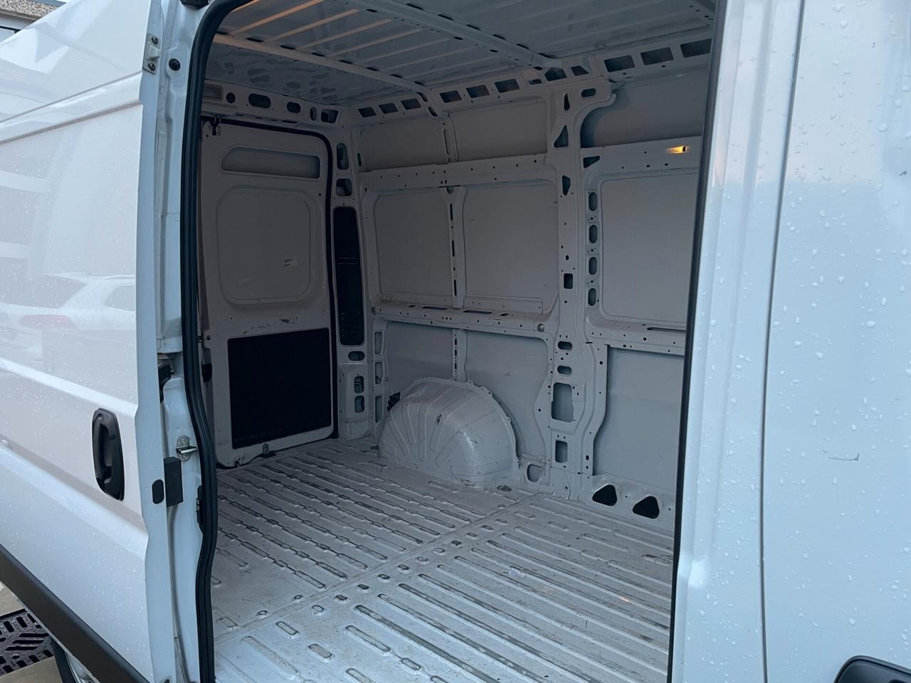 Fiat Ducato 33 2.2 Mjt 140CV L2H2 Furgone