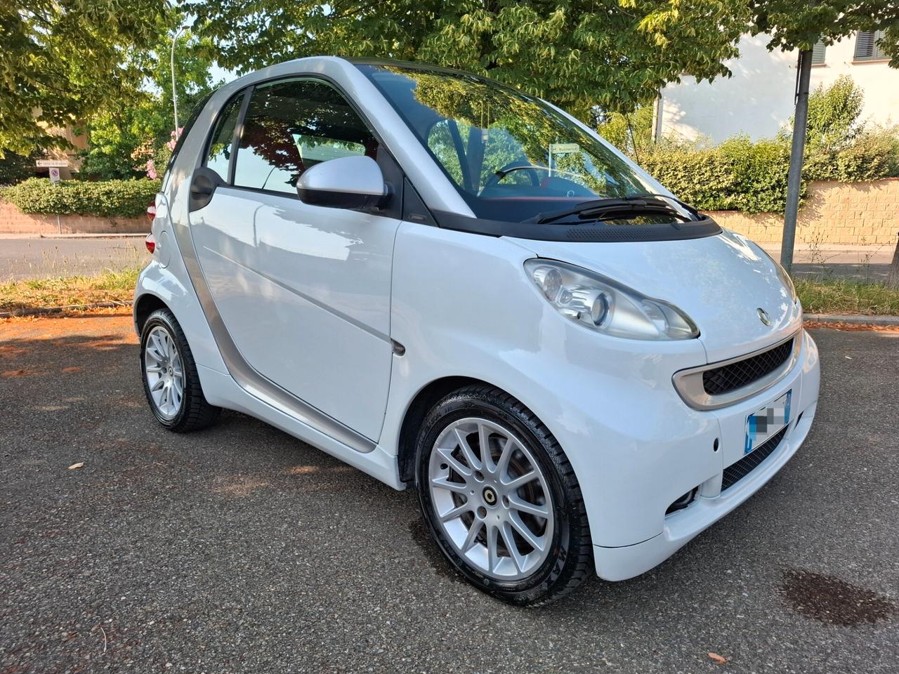 Smart ForTwo 1000 52 kW MHD coupé passion