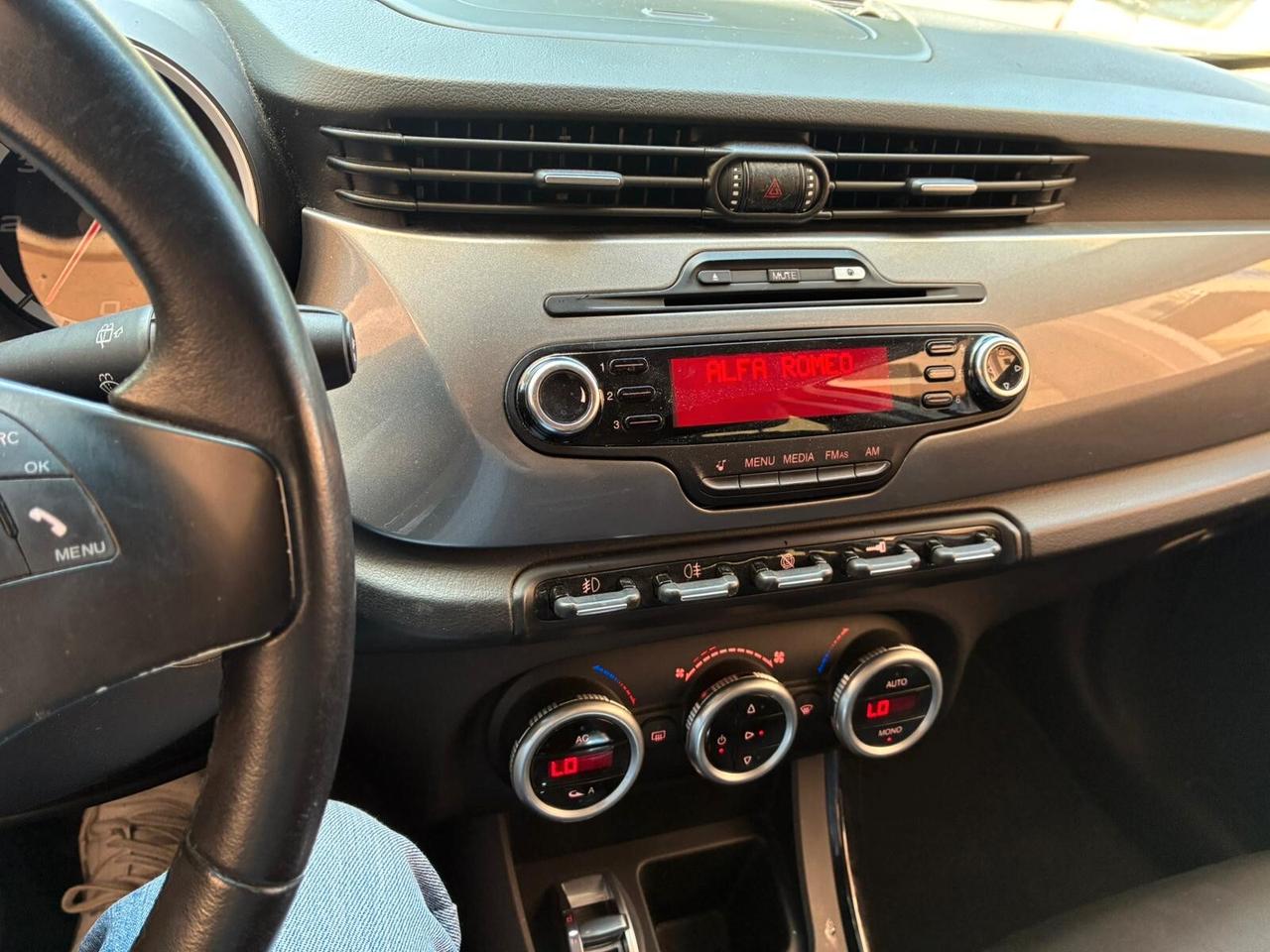 Alfa Romeo Giulietta1.6mjet105CV perfetta-11