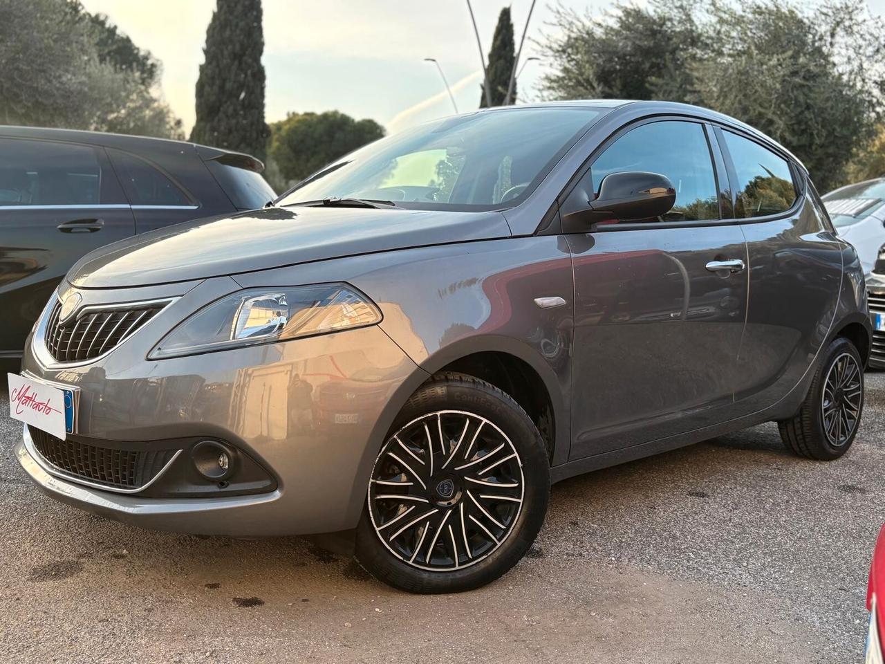 Lancia Ypsilon 1.0 FireFly 5 porte S&S Hybrid Gold Plus