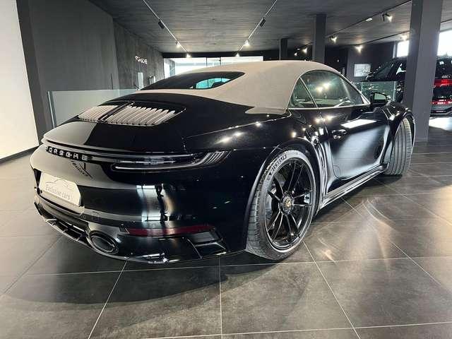 Porsche 992 911 Cabrio 3.0 Carrera 4 GTS auto