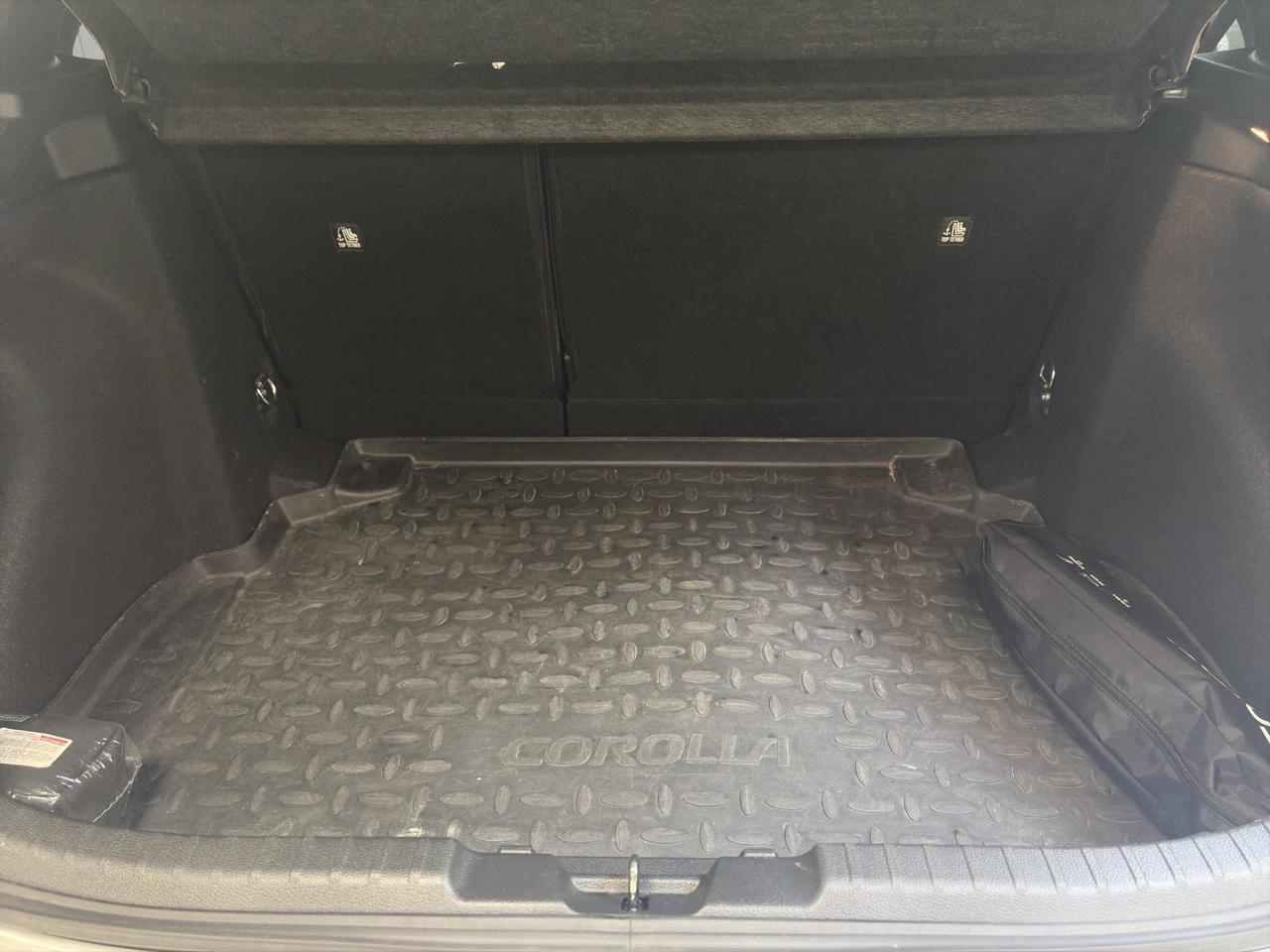 Toyota Corolla 1.8h Active cvt