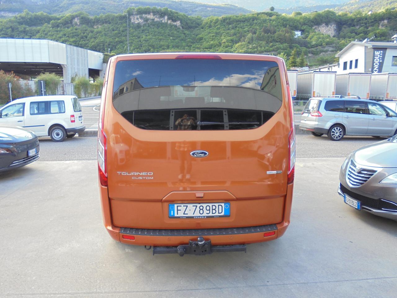 Ford Tourneo Custom 320 2.0 TDCi 130CV MHEV PC Titanium