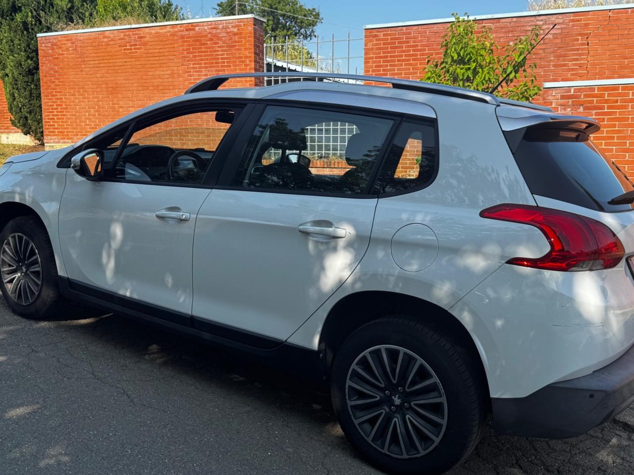 Peugeot 2008 PureTech 82 ETG5 S&S Allure