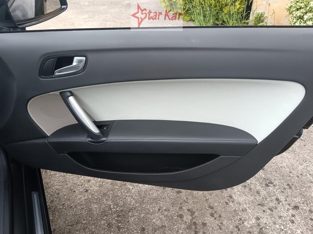 Audi TT Roadster 2.0 TFSI quattro S tronic Advance