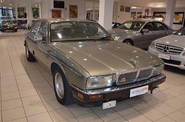 Jaguar Daimler XJ40 Cat Automatic